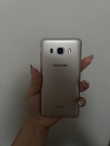 Galaxy J5 за 800 грн