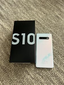 Galaxy S10 за 4 500 грн