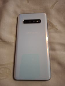 Galaxy S10 Plus за 4 600 грн