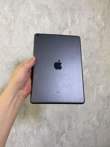 iPad (8th generation) за 3 000 грн