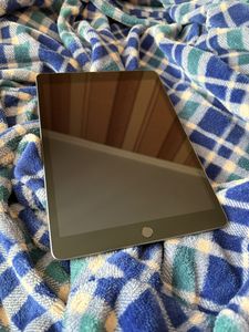 iPad (8th generation) за 3 800 грн