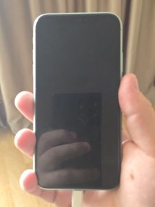 iPhone 11 за 4 500 грн