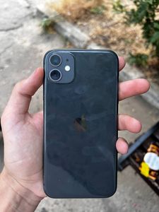 iPhone 11 за 5 000 грн