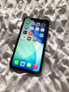 iPhone 11 за 5 200 грн