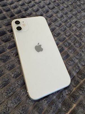 iPhone 11 за 5 600 грн