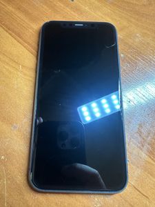 iPhone 11 за 5 000 грн