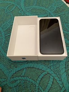 iPhone 11 за 5 000 грн