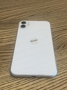 iPhone 11 за 5 000 грн