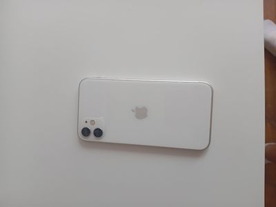 iPhone 11 за 4 500 грн