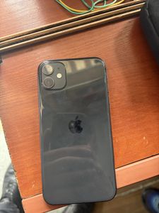 iPhone 11 за 3 500 грн
