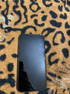 iPhone 11 за 5 000 грн