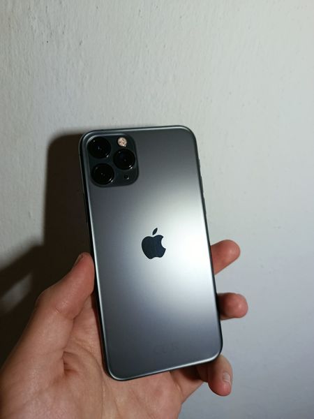 Знахідка Trofey: iPhone 11 Pro 512 ГБ б/у за 7 299 грн — на 2 001 грн (−15%) нижче ринку. Миколаїв, 24.09 12:42.