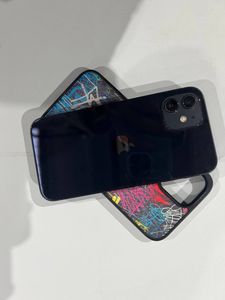 iPhone 12 за 5 000 грн