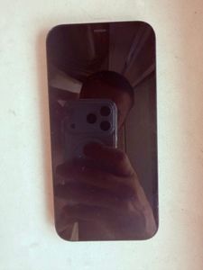 iPhone 12 за 6 000 грн