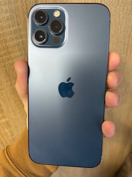Знахідка Trofey: iPhone 12 Pro Max 256 ГБ б/у за 11 000 грн — на 3 000 грн (−15%) нижче ринку. Одеса, 24.09 12:19.