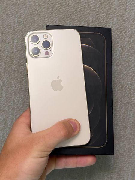 Знахідка Trofey: iPhone 12 Pro Max 256 ГБ б/у за 8 999 грн — на 5 001 грн (−36%) нижче ринку. Одеса, 29.09 21:53.