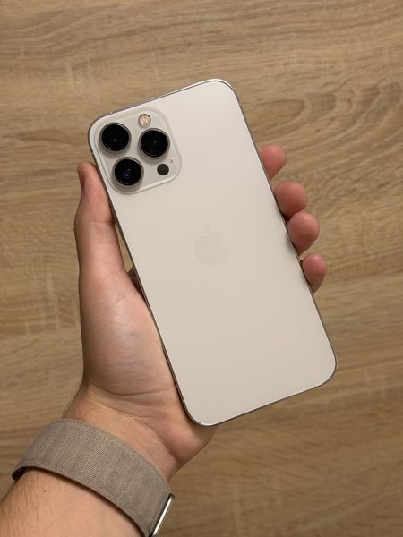 Знахідка Trofey: iPhone 13 Pro Max 256 ГБ б/у за 17 000 грн — на 3 000 грн (−15%) нижче ринку. Київ, 25.09 15:20.