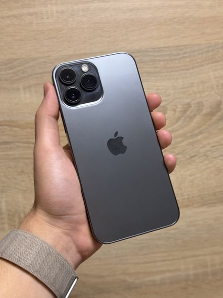 Знахідка Trofey: iPhone 13 Pro Max 256 ГБ б/у за 15 500 грн — на 4 500 грн (−23%) нижче ринку. Київ, 25.09 16:07.