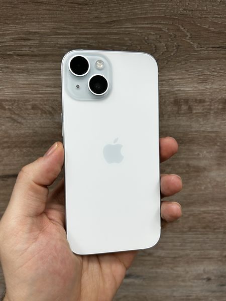 Знахідка Trofey: iPhone 15 128 ГБ б/у за 17 000 грн — на 2 999 грн (−15%) нижче ринку. Одеса, 25.09 17:14.