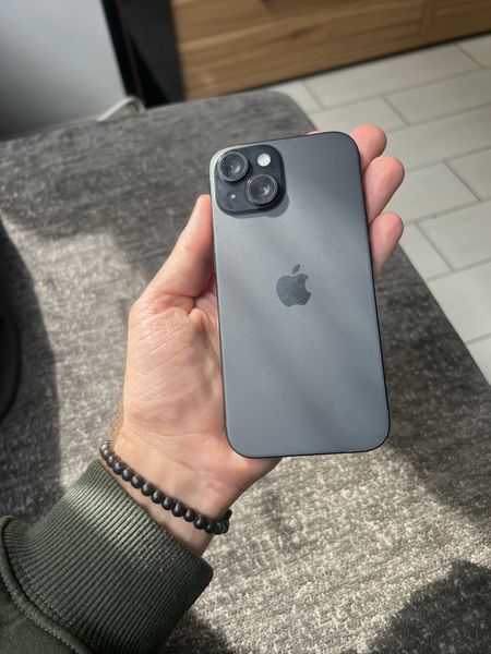 Знахідка Trofey: iPhone 15 128 ГБ б/у за 14 900 грн — на 5 099 грн (−26%) нижче ринку. Львів, 26.09 13:56.