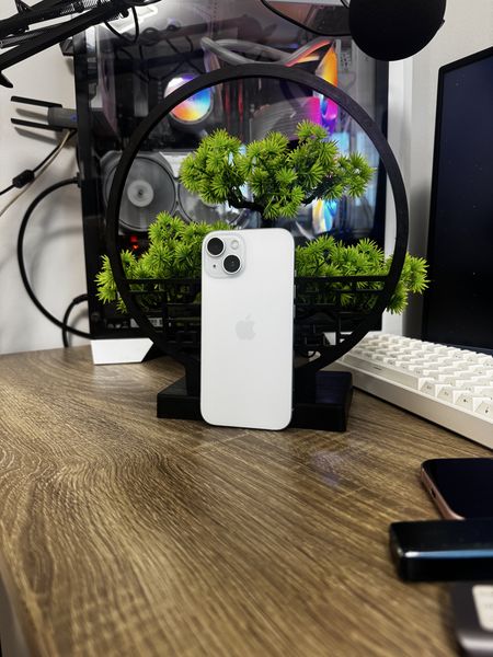 Знахідка Trofey: iPhone 15 128 ГБ б/у за 16 350 грн — на 3 650 грн (−18%) нижче ринку. Вишневе, 29.09 04:08.