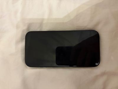 iPhone 15 за 16 000 грн