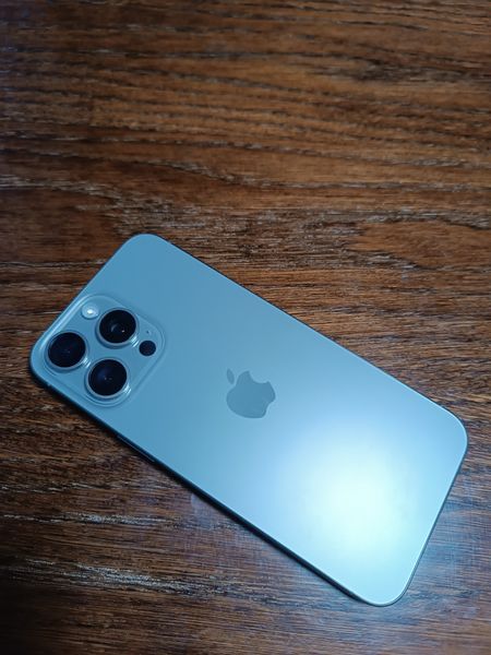 Знахідка Trofey: iPhone 15 Pro Max 256 ГБ б/у за 25 000 грн — на 6 000 грн (−19%) нижче ринку. Кам’янське, 27.09 21:09.