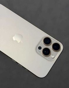 iPhone 16 Pro Max за 34 000 грн