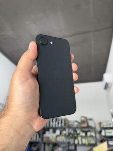 iPhone 16e за 11 000 грн