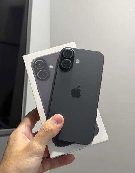 Знахідка Trofey: iPhone 17 256 ГБ б/у за 29 000 грн — на 8 200 грн (−22%) нижче ринку. Десятини, 27.09 12:33.