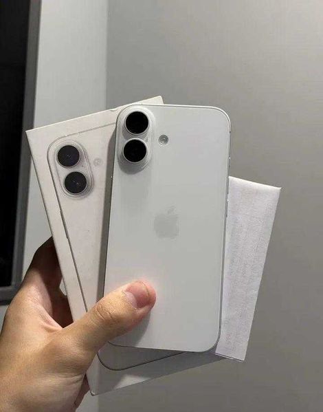 Знахідка Trofey: iPhone 17 256 ГБ б/у за 28 500 грн — на 8 700 грн (−23%) нижче ринку. Конотоп, 27.09 12:45.