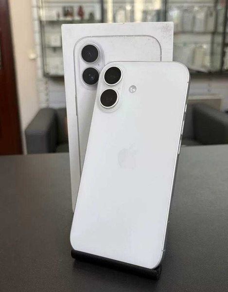 Знахідка Trofey: iPhone 17 256 ГБ б/у за 29 400 грн — на 8 600 грн (−23%) нижче ринку. Боярка, 29.09 12:54.