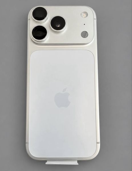 Знахідка Trofey: iPhone 17 Pro 512 ГБ нові за 52 000 грн — на 11 950 грн (−19%) нижче ринку. Поромів, 28.09 21:03.
