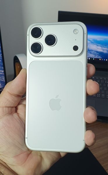 Знахідка Trofey: iPhone 17 Pro Max 512 ГБ б/у за 52 000 грн — на 11 000 грн (−18%) нижче ринку. Київ, 24.09 22:45.