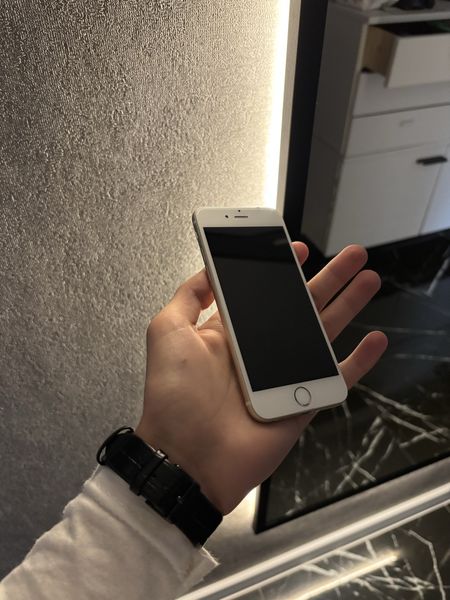Знахідка Trofey: iPhone 6 16 ГБ б/у за 900 грн — на 450 грн (−33%) нижче ринку. Чернігів, 28.09 16:41.