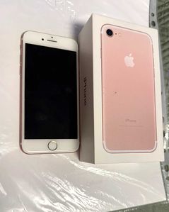 iPhone 7 за 2 000 грн