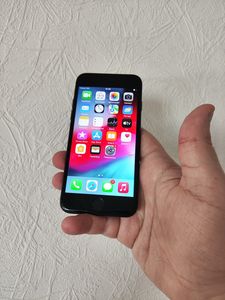 iPhone 7 за 1 990 грн