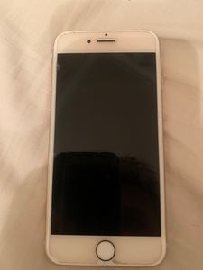 iPhone 8 за 2 500 грн