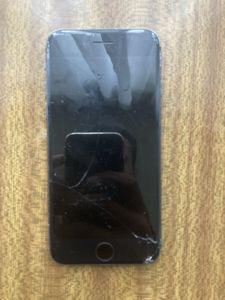 iPhone 8 за 2 000 грн