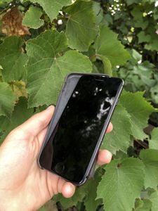 iPhone 8 за 2 750 грн