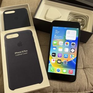 iPhone 8 Plus за 4 400 грн