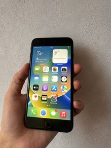 iPhone 8 Plus за 2 499 грн