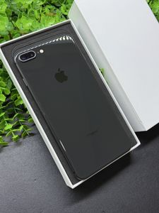 iPhone 8 Plus за 2 500 грн