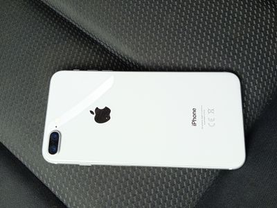 iPhone 8 Plus за 3 100 грн