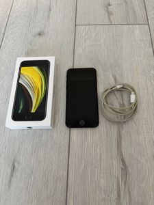 iPhone SE 2020 за 3 500 грн