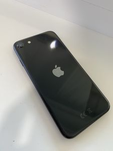 iPhone SE 2020 за 3 100 грн