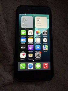 iPhone SE 2020 за 2 500 грн