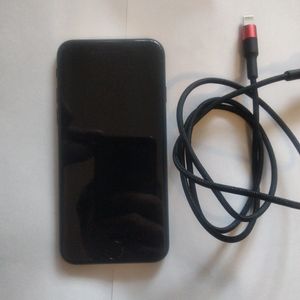 iPhone SE 2020 за 3 500 грн