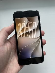iPhone SE 2020 за 2 500 грн
