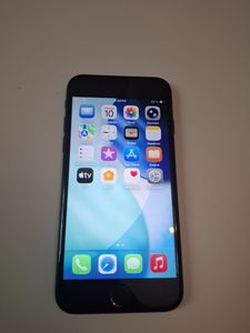 iPhone SE 2020 64 ГБ б/у за 3 000 грн — вигода 1 000 грн